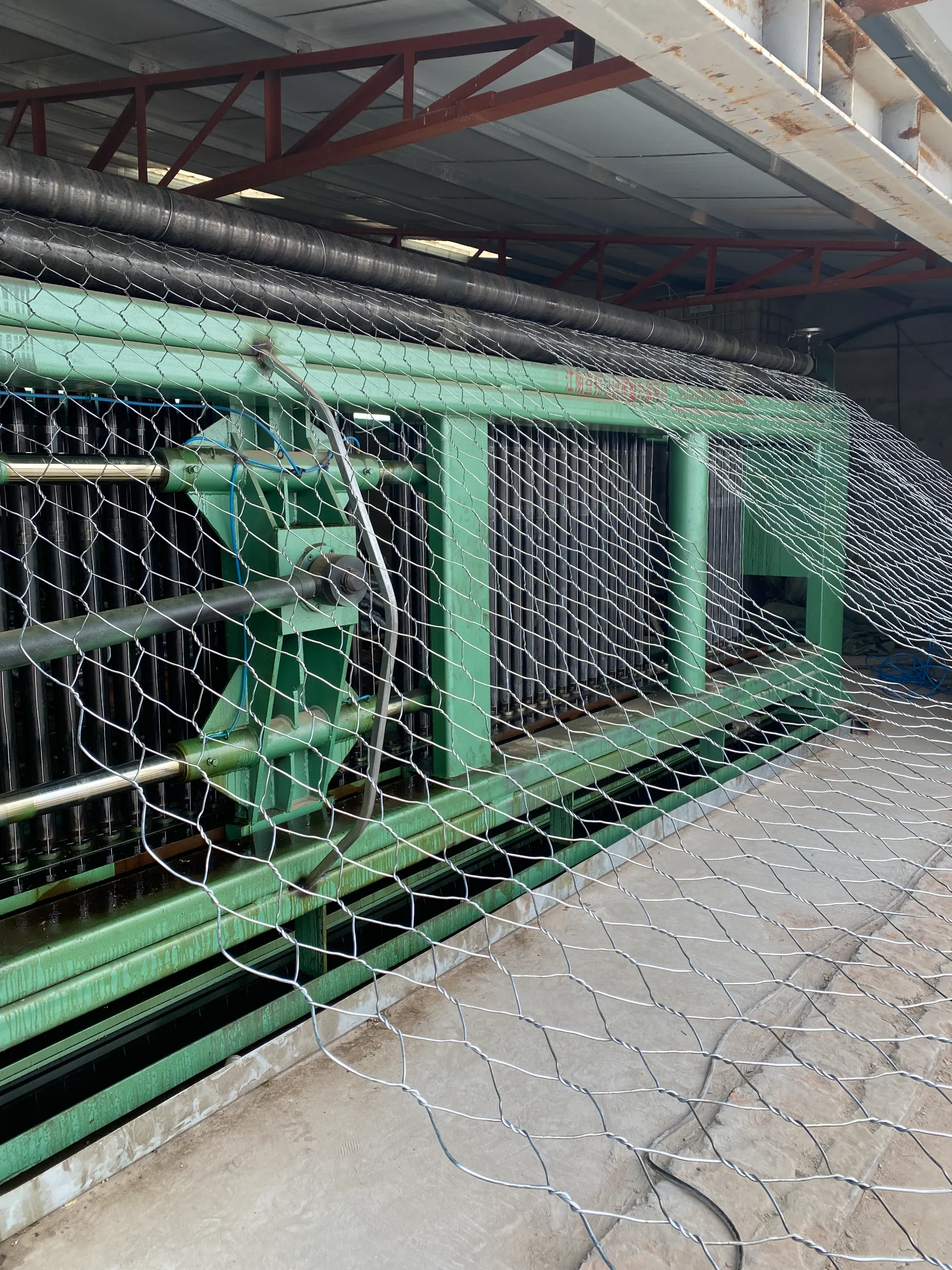expanded stainless steel mesh